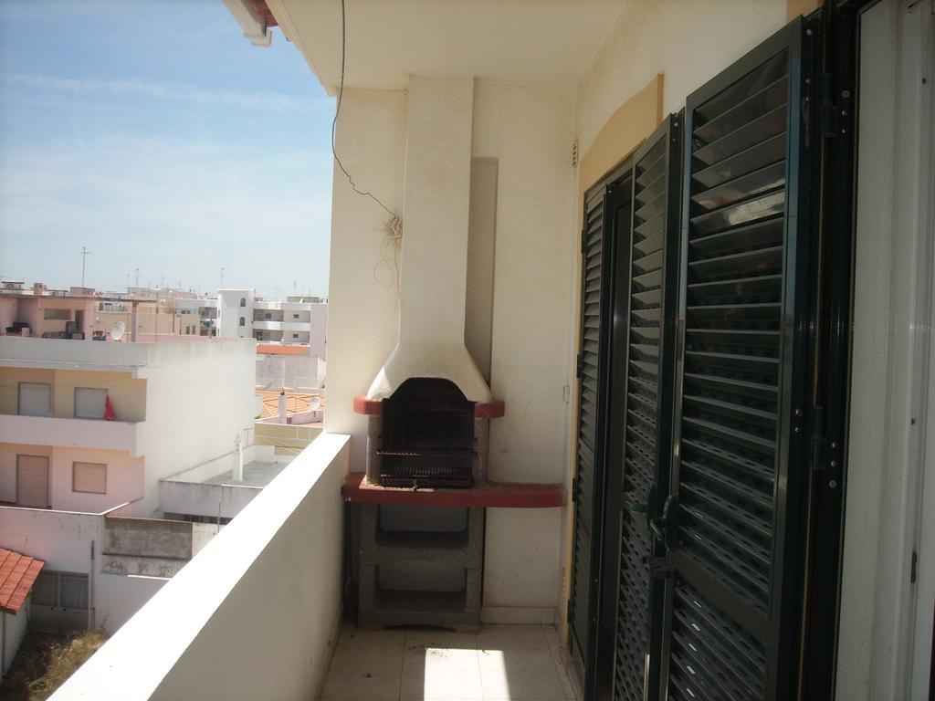 Apartamentos Monica Quarteira Exterior photo